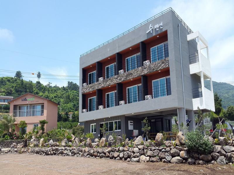 Jeju Soo Pension Seogwipo Exteriör bild